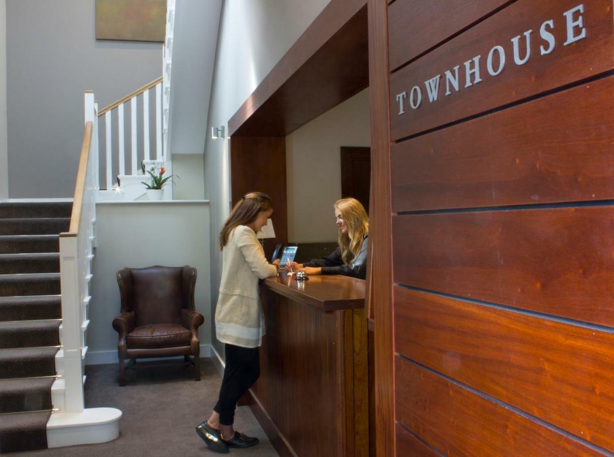 Hotel Gleesons Townhouse Booterstown à Dublin Extérieur photo